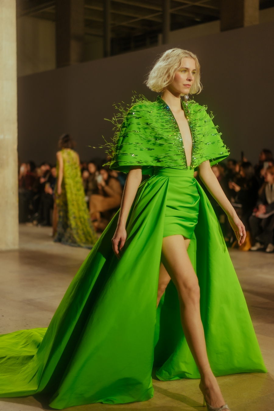 Bright green dress by Chakra. Image 3