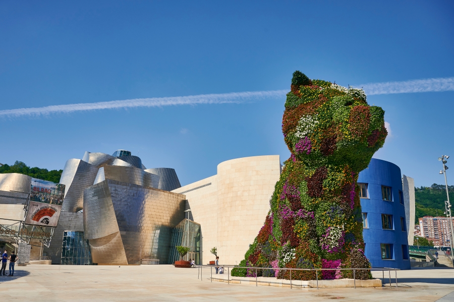 Puppy by Jeff Koons 