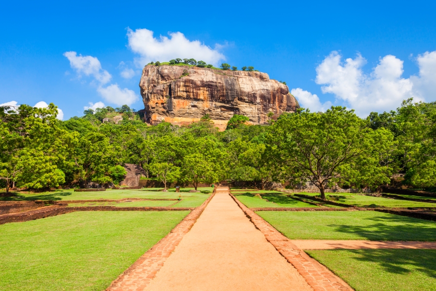 Lion Rock in Sri Lanka© Adobe Stock