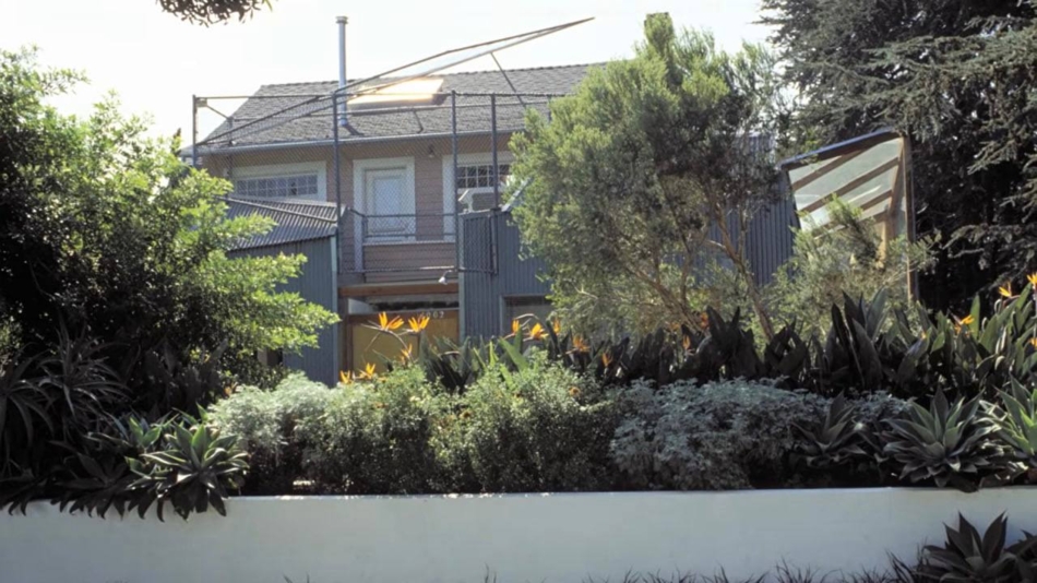 Frank Gehry’s house in Santa Monica,1991 - Frank Gehry Teaches Design and Architecture - Eleonora KYCHAKOVA