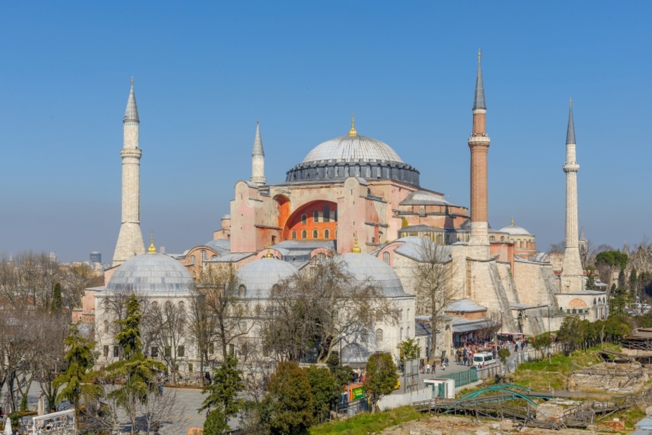 Hagia Sophia © Arild Vågen CC BY-SA 3.0 via Wikimedia Commons - Ben BRANSCOMBE