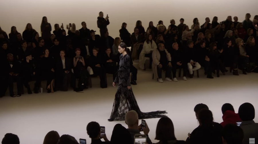 Balenciaga: the journey of simplicity, silhouette transformation