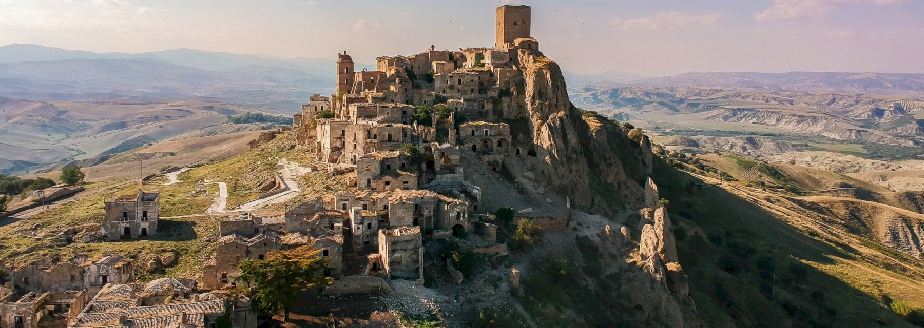 Ghost towns: 6 Abandoned cities in the world that give you goosebumps