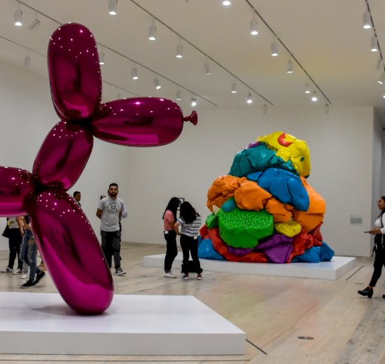 Jeff Koons’ 7 most famous works