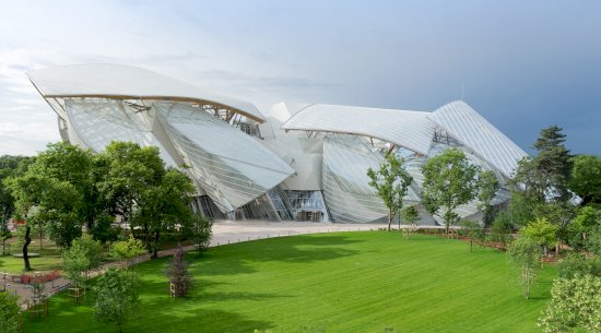 Frank Gehry: Celebrating deconstructivism